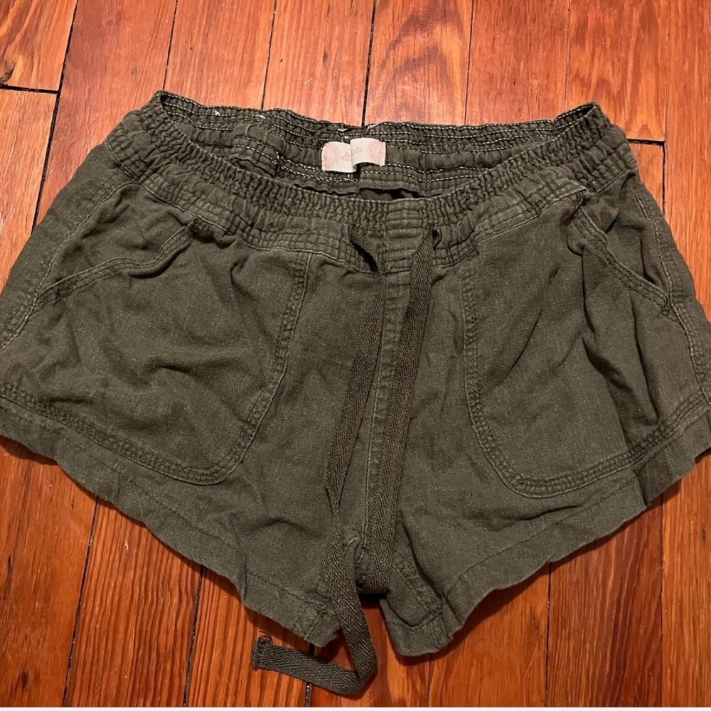 Linen shorts